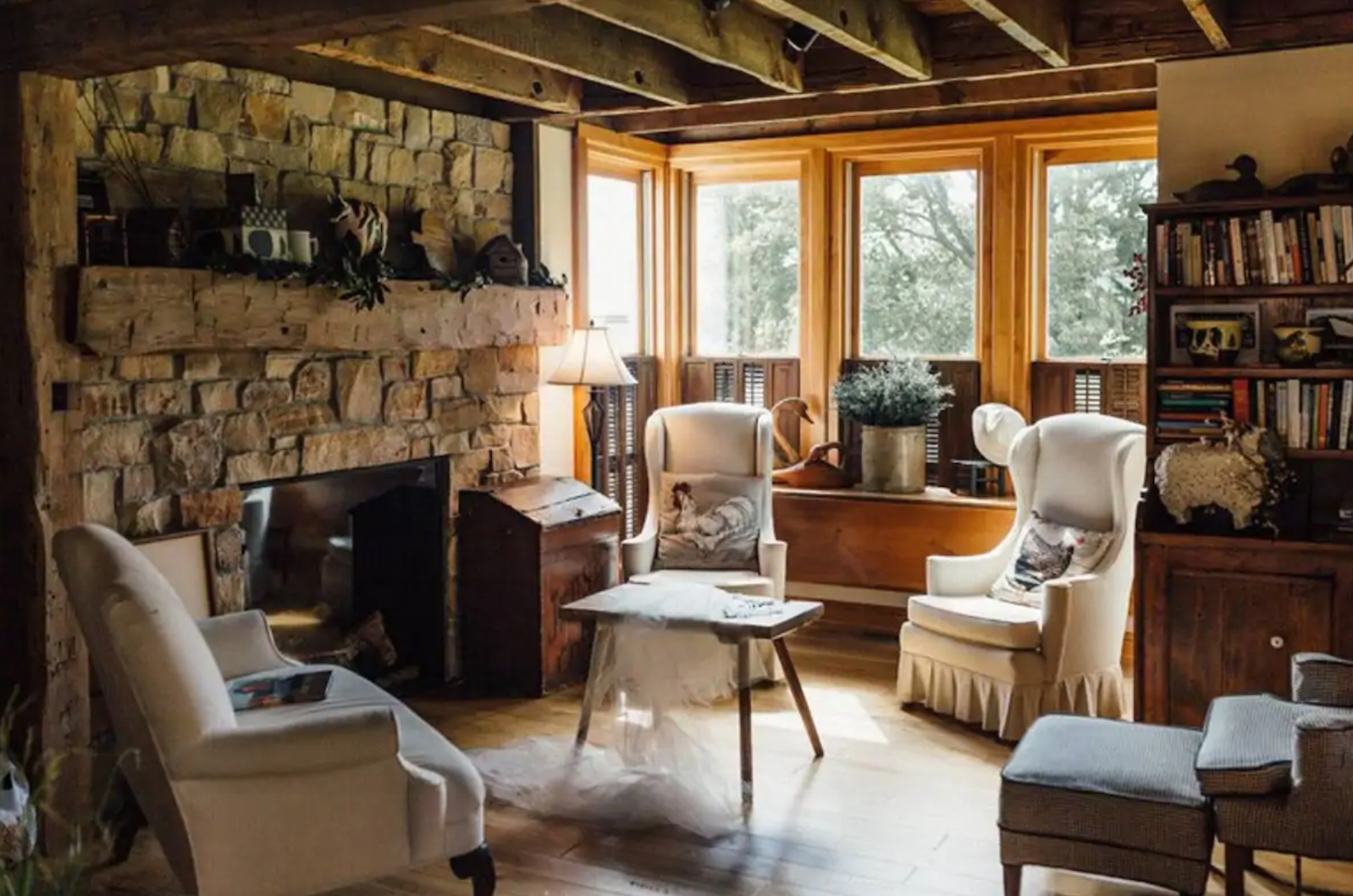 wisconsin farmhouse airbnb
