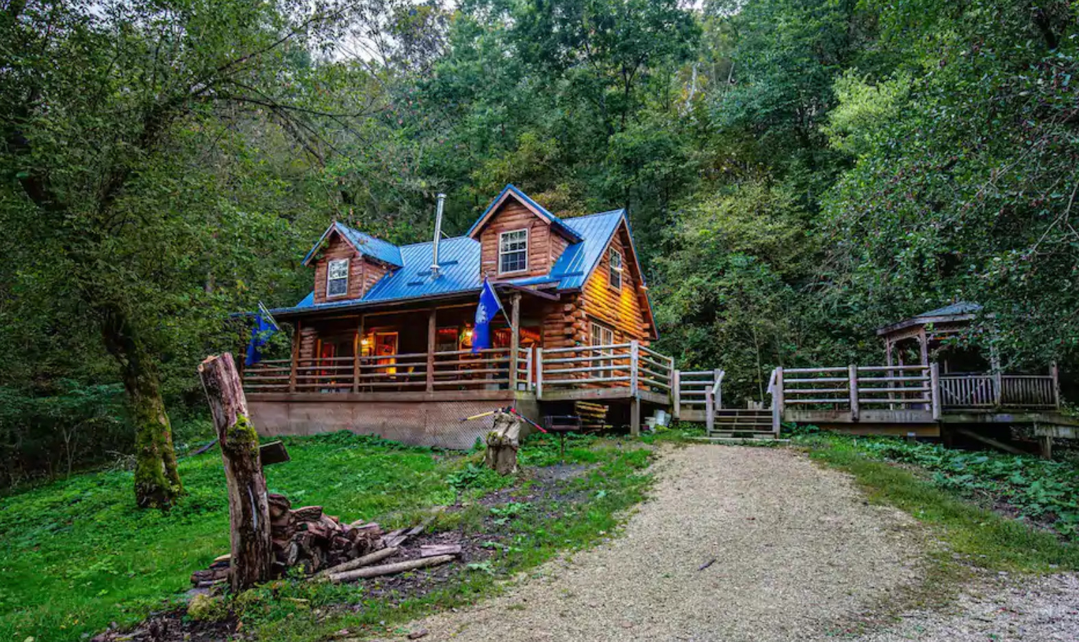 wisconsin log cabin airbnb