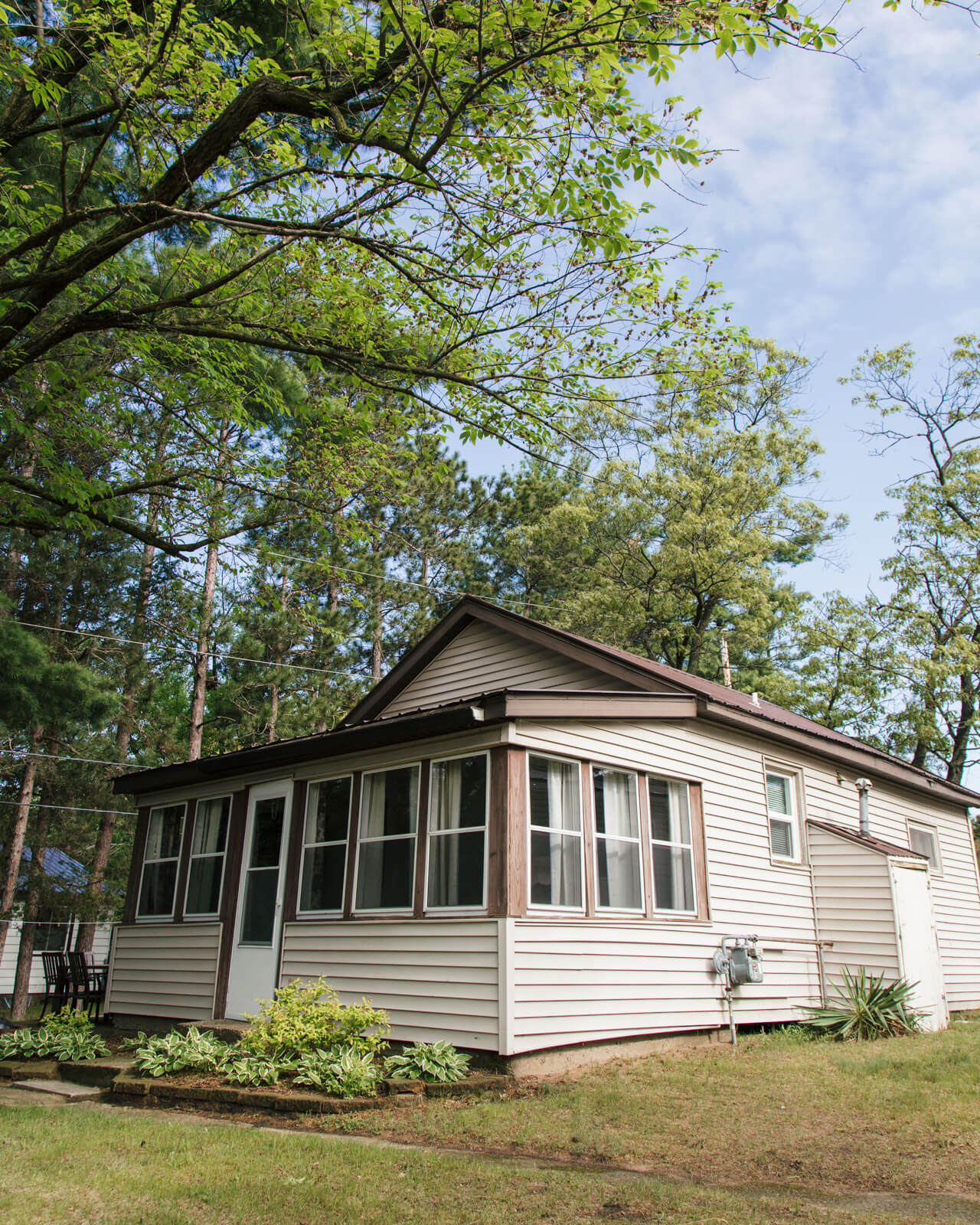 5W2A1023 cabins on clark lake door county wisconsin
